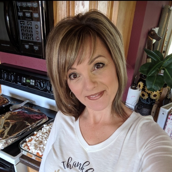 Meet your Posher, Shelly - Picture 4 of 7